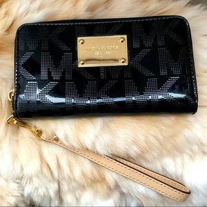 Michael Kors black wristlet wallet